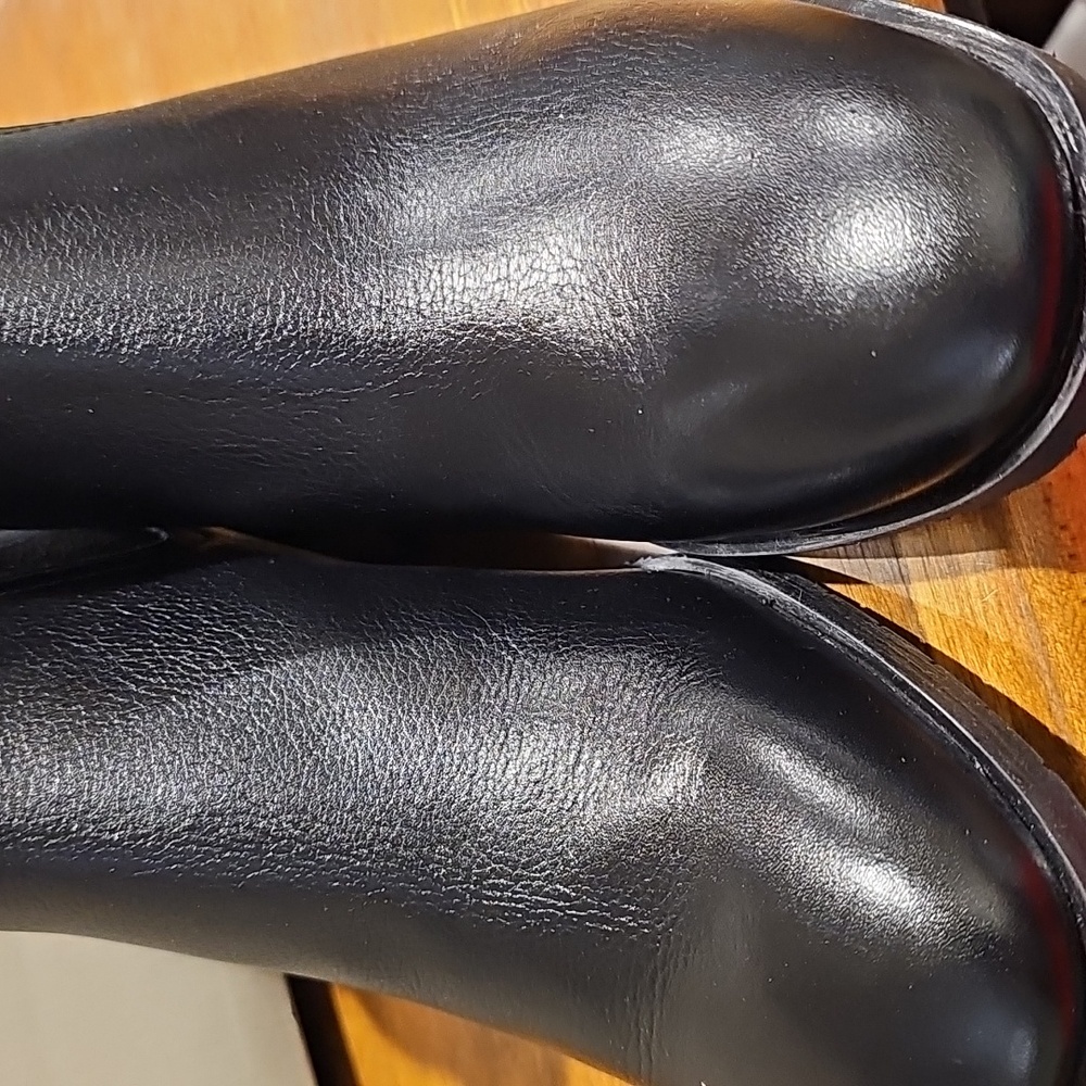 NEW!! NEW!! Kenneth Cole Reaction Black Chelsea Boots _ Size 8 - Picture 2 of 11